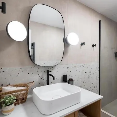 Luxury 3*