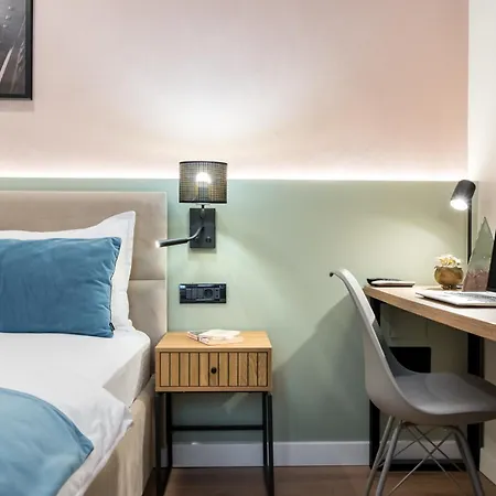 Luxury 부쿠레슈티