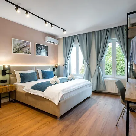 Hotel apartamentowy Luxury