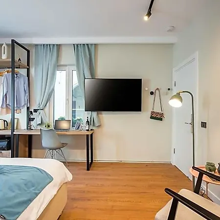 Luxury 3*