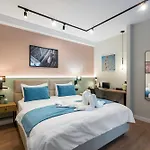 Luxury Apartmanhotel
