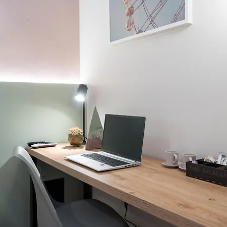 Luxury Aparthotel 4*